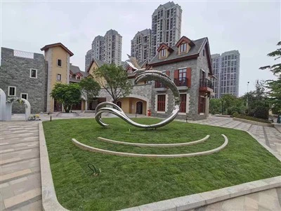 Edelstahlgartenskulpturen